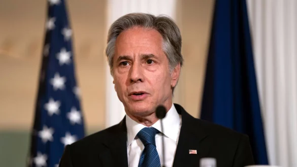 Nach Meinung von US-Au&szlig;enminister Blinken k&ouml;nnte der Iran bald in der Lage sein, Atomwaffen herzustellen. - &copy; Mark Schiefelbein/AP/dpa