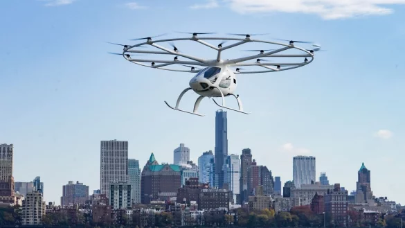 Volocopter stellt neuartige Flugger&auml;te mit einem markanten Ring f&uuml;r die Rotoren auf dem Dach her. - &copy; Bebeto Matthews/AP