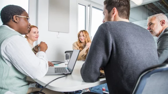 Mal das Problem benennen, um die L&ouml;sung zu finden - so geht Reverse Brainstorming. - &copy; Christin Klose/dpa-tmn/dpa