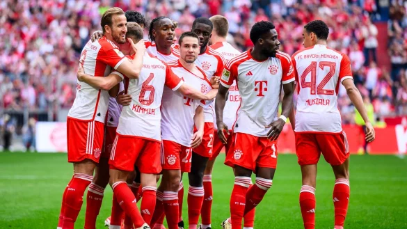 Die Bayern konnten die Titel-Entscheidung erst einmal vertagen. - &copy; Tom Weller/dpa