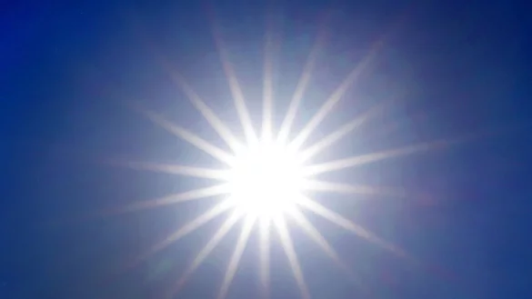 F&uuml;r das kleine M&auml;dchen kam jede Hilfe zu sp&auml;t. (Illustration) - &copy; Martin Gerten/dpa