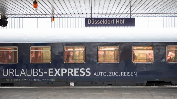 Der Anbieter Urlaubs-Express bietet unter anderem Autozugreisen ab D&uuml;sseldorf an. - &copy; Thomas Banneyer/dpa
