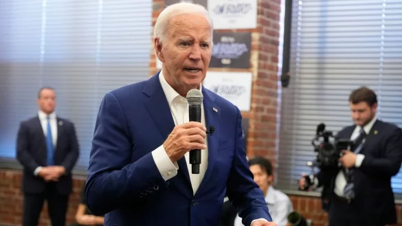 Biden steht seit seinem desatr&ouml;sen TV-Duell gegen Trump unter gro&szlig;em politischen Druck. - &copy; Manuel Balce Ceneta/AP/dpa