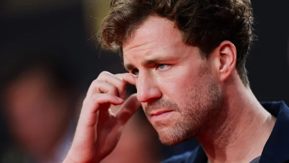 Die Hosts des Podcasts «Die Deutschen» stellen sich hinter den in der Kritik stehenden Luke Mockridge. (Archivbild) - © Rolf Vennenbernd/dpa