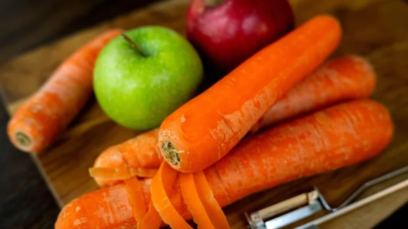 Vorgeschlagen wird etwa, die Mehrwertsteuer unter anderem f&uuml;r Obst und Gem&uuml;se aus der EU in Bio-Qualit&auml;t zu streichen. - &copy; Sina Schuldt/dpa