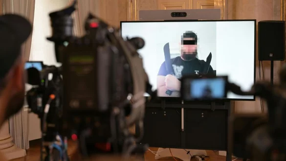 Das &ouml;sterreichische Innenministerium zeigte ein Foto des unter Terrorverdachts Festgenommenen. - &copy; Roland Schlager/APA/dpa