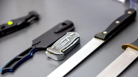 Messergewalt soll einged&auml;mmt werden. - &copy; Thomas Banneyer/dpa