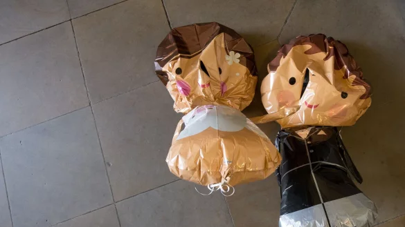 Die Luft ist raus: Ein Ehepaar kann rechtlich getrennt sein, auch wenn beide Partner weiterhin unter einem Dach leben. - &copy; Christian Charisius/dpa/dpa-tmn