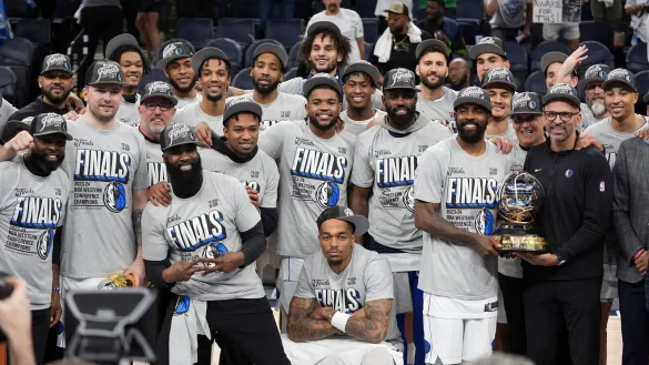 Die Dallas Mavericks feiern den Einzug in die NBA-Finals. - &copy; Abbie Parr/AP