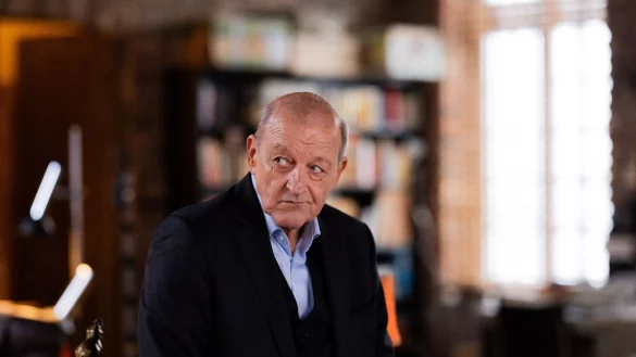 Leonard Lansink, Schauspieler, am Set der ZDF-Samstagskrimireihe &laquo;Wilsberg&raquo;. - &copy; Rolf Vennenbernd/dpa
