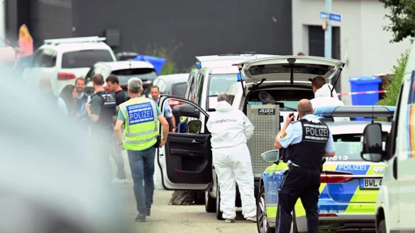 Bei einem Gro&szlig;einsatz in Albstadt auf der Schw&auml;bischen Alb haben Polizisten drei Tote und zwei Verletzte gefunden. - &copy; David Pichler/S&uuml;dwestdeutsches Mediennetzwerk/dpa