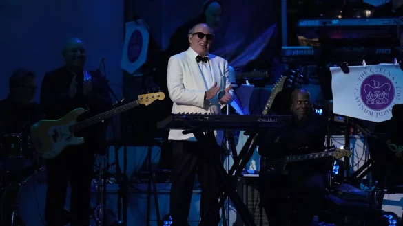 Hans Zimmer tritt beim Konzert zum 70. Thronjubil&auml;um von Queen Elizabeth II. vor dem Buckingham-Palast auf. - &copy; Jacob King/PA Wire/dpa