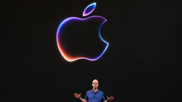 Apple-CEO Tim Cook auf der Apple-Entwicklerkonferenz WWDC in Cupertino. - &copy; Jeff Chiu/AP/dpa