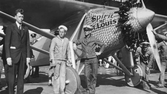 Lindbergh nach seiner legend&auml;ren Atlantik-&Uuml;berquerung. (Archivbild) - &copy; UPI New York Times/dpa