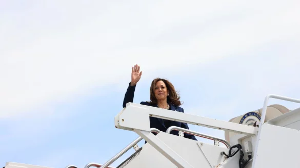 Harris: &laquo;Bei dieser Wahl stehen wir alle vor der Frage, in was f&uuml;r einem Land wir leben wollen.&raquo; - &copy; Kevin Mohatt/Pool Reuters/AP/dpa