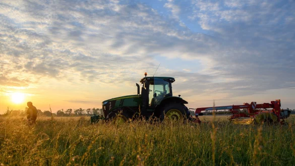 Was verdienen Landwirtinnen und Landwirte? Das Verbraucherportal &laquo;Landwirtschaft.de&raquo; kennt die Antwort auf diese und andere Fragen. - &copy; Klaus-Dietmar Gabbert/dpa/dpa-tmn