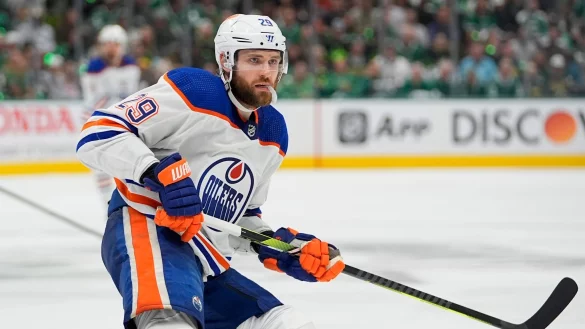 Was hat Leon Draisaitl nicht alles erreicht in seiner NHL-Karriere: Topscorer, wertvollster Spieler - aber die Meisterschaft fehlt. - &copy; Julio Cortez/AP