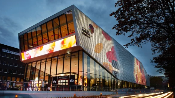 Blick auf das Fu&szlig;ballmuseum in Dortmund. - &copy; Bernd Thissen/dpa