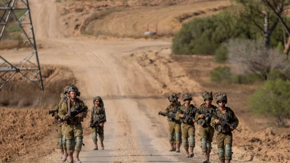 Der von Biden vorgestellte Plan sieht zun&auml;chst eine vollst&auml;ndige und uneingeschr&auml;nkte Waffenruhe von sechs Wochen vor. - &copy; Ohad Zwigenberg/AP/dpa