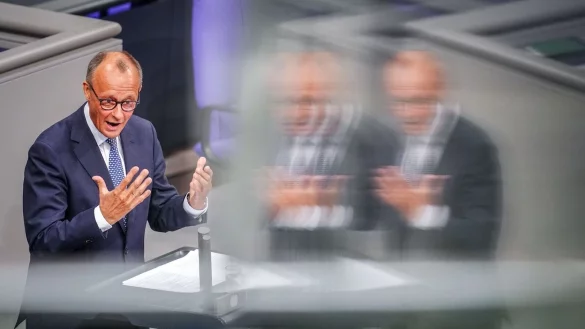 Will schärfere Maßnahmen gegen irreguläre Migration: Unionsfraktionschef Merz. - © Kay Nietfeld/dpa