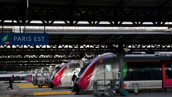 Im Pariser Bahnhof Gare de l\\\'Est ist es zu einer Messerattacke gekommen (Archivbild). - &copy; Francois Mori/AP/dpa