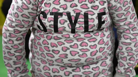 Aus &uuml;bergewichtigen Kindern werden sehr oft &uuml;bergewichtige Erwachsene - der Kampf gegen das Gewicht ist &auml;u&szlig;erst schwer. (Archivbild) - &copy; Ralf Hirschberger/dpa