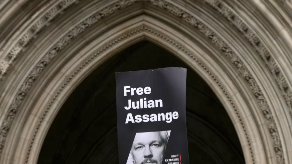 Der Australier Julian Assange sitzt seit seiner Festnahme im April 2019 im Londoner Hochsicherheitsgef&auml;ngnis Belmarsh. - &copy; Kirsty Wigglesworth/AP/dpa