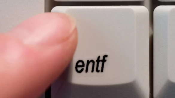 Gel&ouml;scht ist gel&ouml;scht? Nein, nur mit dem Klick auf Entfernen werden die Dateien noch nicht komplett gel&ouml;scht. - &copy; Andrea Warnecke/dpa