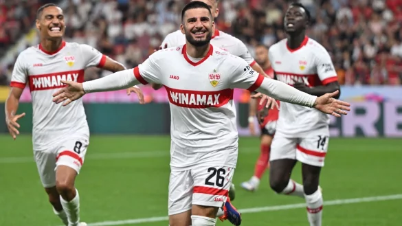 Eingewechselt und gleich getroffen: Deniz Undav feiert sein Tor. - &copy; Bernd Thissen/dpa