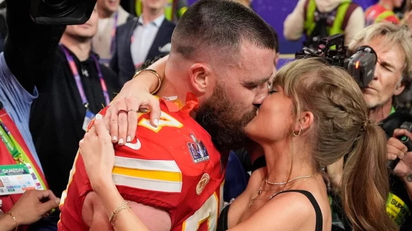 Taylor Swift und Travis Kelce sind mittlerweile rund ein Jahr ein Paar. (Archivfoto) - &copy; John Locher/AP/dpa