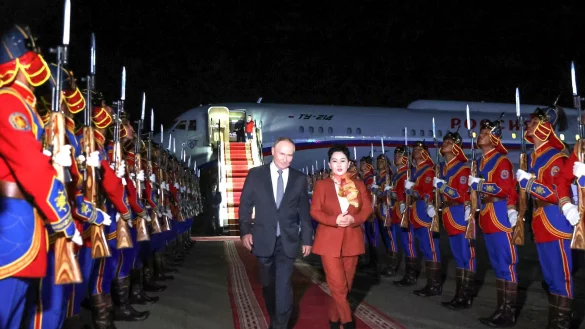 Kremlchef Wladimir Putin besucht ungeachtet des Haftbefehls wegen mutma&szlig;licher Kriegsverbrechen in der Ukraine Russlands Nachbarland Mongolei. - &copy; Natalia Gubernatorova/Pool Sputnik Kremlin/AP/dpa