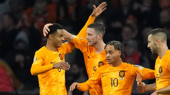 Die Niederl&auml;nder beziehen ihr EM-Quartier in Wolfsburg. - &copy; Peter Dejong/AP/dpa