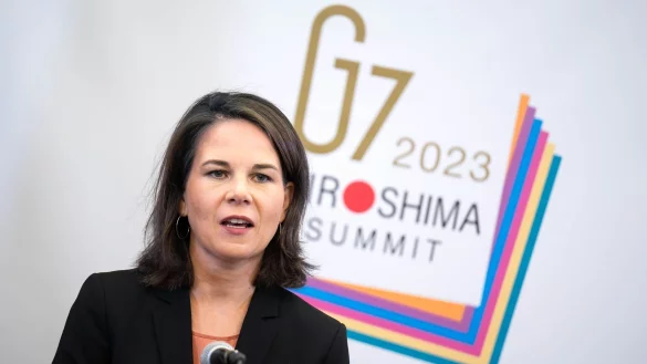 Bundesau&szlig;enministerin Annalena Baerbock gibt nach der Abschlusserkl&auml;rung des G7-Treffens in Tokio eine Pressekonferenz. - &copy; Sina Schuldt/dpa