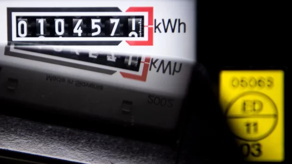 Nach dem Ende der Energiepreisbremse müssen Verbraucher im nächsten Jahr mit höheren Energiepreisen rechnen. - © Sina Schuldt/dpa