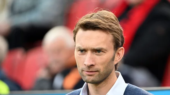 Sport-Gesch&auml;ftsf&uuml;hrer Simon Rolfes hat seinen Vertrag bei Bayer Leverkusen verl&auml;ngert. - &copy; Federico Gambarini/dpa