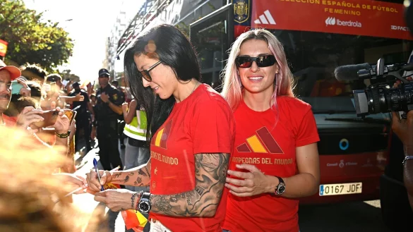 Die Anh&ouml;rung von Weltmeisterin Jennifer Hermoso (l) wurde verschoben. - &copy; Francisco Guerra/EUROPA PRESS/dpa