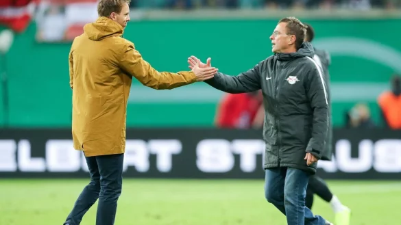 Treffen sich in Wien wieder: Bundestrainer Julian Nagelsmann (l) und &Ouml;sterreichs Coach Ralf Rangnick. - &copy; Jan Woitas/dpa-Zentralbild/dpa