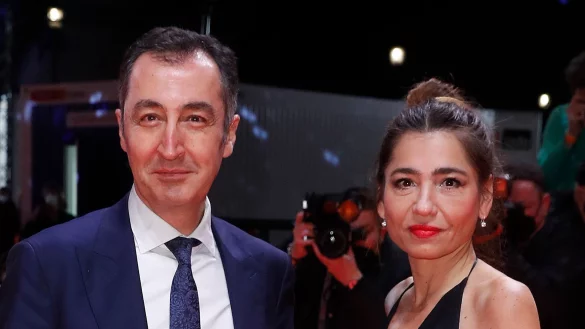 Bundeslandwirtschaftsminister Cem &Ouml;zdemir und Ehefrau Pia Castro auf der Berlinale 2022. Das Paar hat sich getrennt. - &copy; Gerald Matzka/dpa