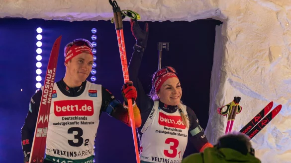 Benedikt Doll (l) und Hanna Kebinger aus Deutschland. - &copy; David Inderlied/dpa