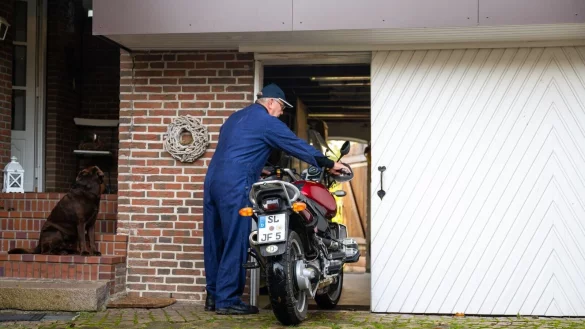 Die richtige Pflege vor der Winterpause sorgt daf&uuml;r, dass der Fahrspa&szlig; im Fr&uuml;hjahr direkt wieder beginnen kann. - &copy; Benjamin Nolte/dpa-tmn