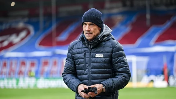 Hat seinen Vertrag in Bochum verl&auml;ngert: VfL-Coach Thomas Letsch. - &copy; Harry Langer/dpa