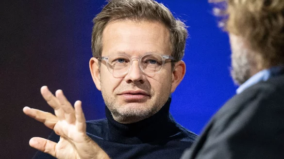 Florian Illies geht mit Caspar David Friedrich auf eine Reise durch die Zeit. - &copy; Hannes P. Albert/dpa