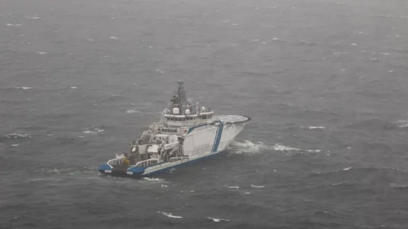 Das Offshore-Patrouillenschiff &laquo;Turva&raquo; des finnischen Grenzschutzes h&auml;lt in der N&auml;he der Stelle Wache, an der die besch&auml;digte Balticconnector-Gaspipeline geortet wurde. - &copy; Finnischer Grenzschutz (Rajavartiolaitos) Lehtikuva/dpa
