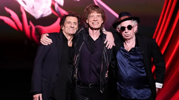 Ronnie Wood (l-r), Mick Jagger und Keith Richards von den Rolling Stones w&auml;hrend einer Pressekonferenz zur Ver&ouml;ffentlichung ihres neuen Albums &laquo;Hackney Diamonds&raquo;. - &copy; Scott Garfitt/Invision/AP/dpa