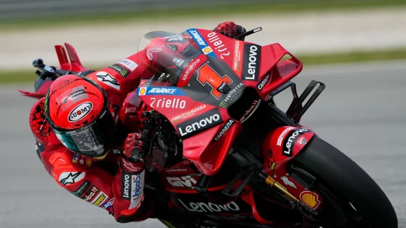 Francesco Bagnaia hat seinen WM-Titel verteidigt. - &copy; Vincent Thian/AP/dpa