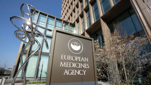 Die EU-Arzneimittelbeh&ouml;rde EMA in Amsterdam hat den Weg frei gemacht f&uuml;r die Zulassung eines Therapieansatzes auf Basis der Genscheren-Technologie. - &copy; Peter Dejong/AP/dpa