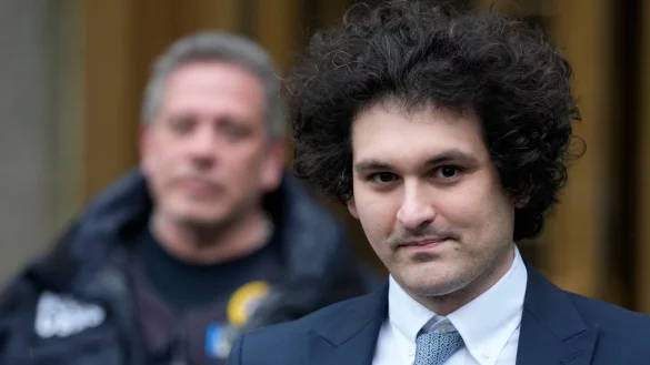 Sam Bankman-Fried ist Gr&uuml;nder der Digitalw&auml;hrungs-B&ouml;rse FTX und steht wegen Betrugs vor Gericht. - &copy; Seth Wenig/AP/dpa