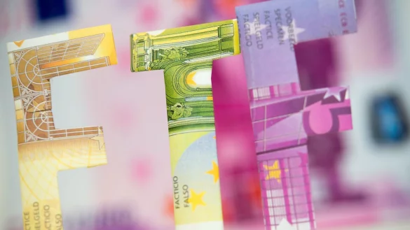 Sollen die Gewinne wieder angelegt oder ausgesch&uuml;ttet werden? Die Antwort auf diese Frage ist bei der Fondsauswahl essenziell. - &copy; Andrea Warnecke/dpa-tmn