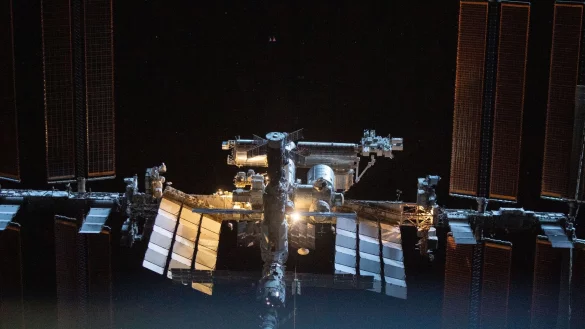 Am 6. Dezember vor genau 25 Jahren wurden die beiden ersten Module &laquo;Unity&raquo; und &laquo;Sarja&raquo; miteinander verbunden. - &copy; NASA/SpaceX/dpa