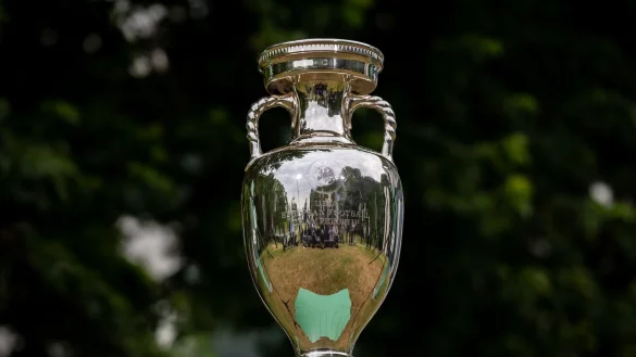 F&uuml;r den EM-Sieg sind acht Millionen Euro als Preisgeld ausgeschrieben. - &copy; Michael Kappeler/dpa